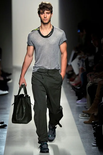 Look 26